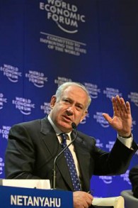 رئيس المعارضة آنذاك بينيامين نتانياهو في منتدى الاقتصاد العالمي في دافوس يناير 2009 (مقدمة من مؤتمر الاقتصاد العالمي)