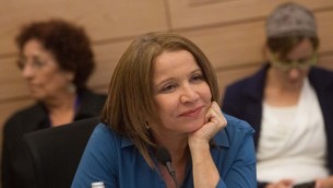 النائبة في الكنيست عن "المعسكر الصهيوني"، شيلي يحيموفيتش، في الكنيست، 8 يونيو، 2015. (Miriam Alster/Flash90) 