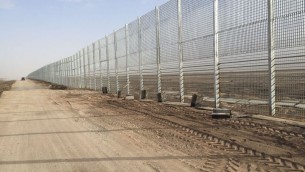 جزء من السياج الامني بين اسرائيل والاردن، الذي تم بنائه في يناير 2016 (Defense Ministry)