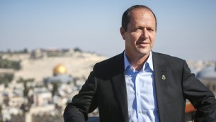 رئيس بلدية القدس نير بركات (Yonatan Sindel/Flash90)