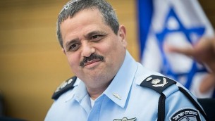 يحضر قائد الشرطة روني الشيخ اجتماع لجنة الشؤون الداخلية في الكنيست في القدس، في 11 يوليو / تموز 2017. (Yonatan Sindel/Flash90)