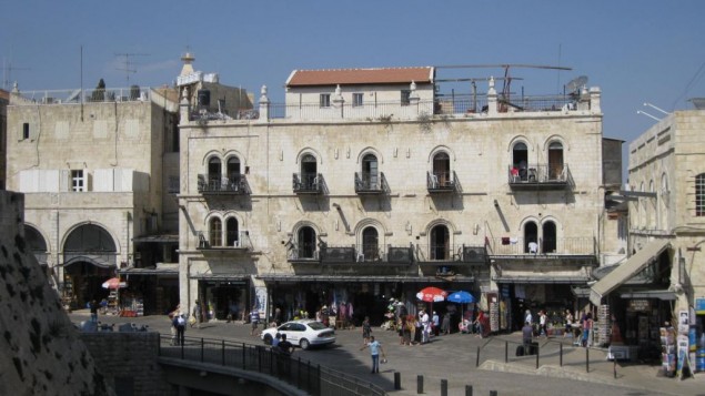 فندق بتراء في القدس (DiggerDina Wikipedia)