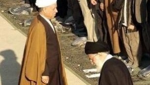 اصلاح طلبان مدعی رویارویی هاشمی و خامنه ای بودند، امری که این دو آنرا تکذیب می کردند
