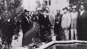 دیدار «ایتسخاک سپیر» از گلپایگان و جامعه یهودی شهر در سال 1960 میلادی (عکس: نوآ شالوم)