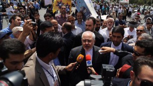 محمد جواد ظریف وزیر خارجه دولت حسن روحانی 