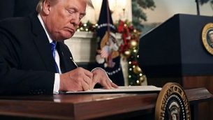 Trump-sign-e1513129258476-400x250