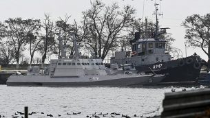AP18330300210500-640x400