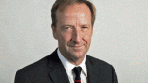 Alex_Younger-400x250