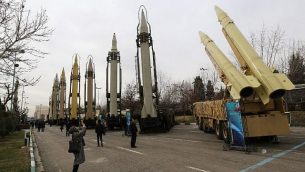 000_1CY52Smissiles-e1549311028231-640x400