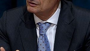 Gérard_Araud_2011_cropped-300x480