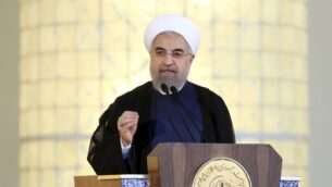 APTOPIX-Mideast-Iran-_Horo-e1440426614514