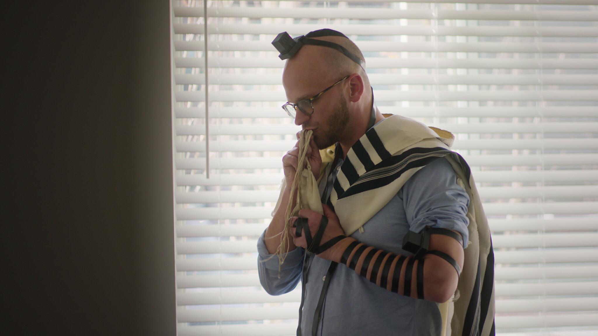 Netflix Unveils First Peek At Upcoming Jewish Matchmaking Show