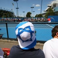 Tennis fans show their support for Israeli star Dudi Sela at the Australian Open on January 19. Photo: Peter Haskin Tennis fans show their support for Israeli star Dudi Sela at the Australian Open on January 19. Photo: Peter Haskin