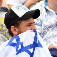 Tennis fans show their support for Israeli star Dudi Sela at the Australian Open on January 19. Photo: Peter Haskin Tennis fans show their support for Israeli star Dudi Sela at the Australian Open on January 19. Photo: Peter Haskin