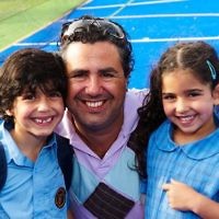 Sholem Aleichem College. Paul Berman with children Jonah (Grade 2) and Ruby (Prep).