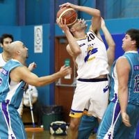 26-3-11. Maccabi Warriors Basketball vs Coburg.  Eric Witschel. Photo: Peter Haskin