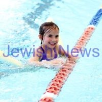 23-10-2011. Victorian Jewish Swimming Championships 2011. Bialik Swimming Pool. Photo: Lochlan Tangas 23-10-2011. Victorian Jewish Swimming Championships 2011. Bialik Swimming Pool. Photo: Lochlan Tangas
