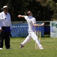 12-11-11. Maccabi Cricket v Aspendale. Photo: Peter Haskin
