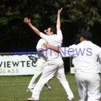 12-11-11. Maccabi Cricket v Aspendale. Photo: Peter Haskin