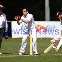 12-11-11. Maccabi Cricket v Aspendale. Photo: Peter Haskin