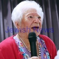 10-2-12. Celebrations for Genia Simon's 100th birhtday held at at Emmy Monash where she is a resident.  Photo: Peter Haskin