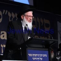 30-7-12. Melbourne Siyum at Docklands. More than 1000 people attended the Melbourne Siyum which happens every 7 1/2 yrs after the completion of studying the Talmud. Photo: Peter Haskin