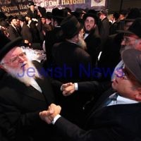 30-7-12. Melbourne Siyum at Docklands. More than 1000 people attended the Melbourne Siyum which happens every 7 1/2 yrs after the completion of studying the Talmud. Photo: Peter Haskin