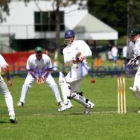 13-10-12. Maccabi Cricket v Powerhouse. Dean Weiner.  Photo: Peter Haskin