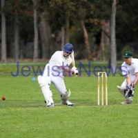 13-10-12. Maccabi Cricket v Powerhouse. Mark Soffer. Photo: Peter Haskin