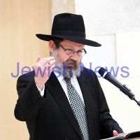 16-12-12. Official opening of the new Central Shul Chabad. Rabbi Yitzchak Riesenberg. Photo: Peter Haskin
