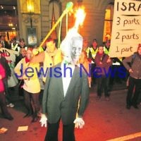 As Ted Baillieu attended a Yom Ha’atzmaut reception in Melbourne, anti-Israel protestors outsidescreamed abuse, called for the destruction of the Jewish State and burned an effigy of the Premier. Photo: peter haskin As Ted Baillieu attended a Yom Ha’atzmaut reception in Melbourne, anti-Israel protestors outsidescreamed abuse, called for the destruction of the Jewish State and burned an effigy of the Premier. Photo: peter haskin