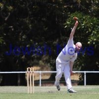 5-1-13. Cricket. Maccabi v Parkville at Parkville. Photo: Peter Haskin