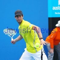 9-1-13. Australian Open Qualifiers. Amir Weintraub def Wayne Odesnik 7-6, 4-6, 6-3. Photo: Peter Haskin