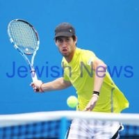 9-1-13. Australian Open Qualifiers. Amir Weintraub def Wayne Odesnik 7-6, 4-6, 6-3. Photo: Peter Haskin