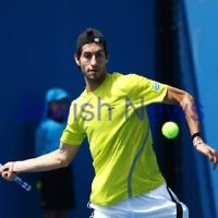 9-1-13. Australian Open Qualifiers. Amir Weintraub def Wayne Odesnik 7-6, 4-6, 6-3. Photo: Peter Haskin