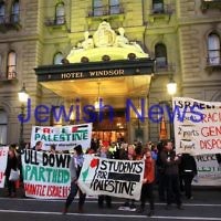 5-6-12. Anti Israel protest outside the Hotel Windsor, Melbourne at the annual ZCV Yom Ha atzmaut cocktail party. Photo: Peter Haskin 5-6-12. Anti Israel protest outside the Hotel Windsor, Melbourne at the annual ZCV Yom Ha atzmaut cocktail party. Photo: Peter Haskin