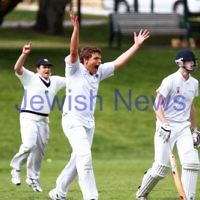 6-10-13. Maccabi Ajax Cricket Club First XI v South Yarra. Opening game of the season.  Photo: Peter Haskin