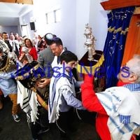 1-9-13. Kehilat Nitzan Concervative (Masorti). New synagogue dedication. Photo: Peter Haskin