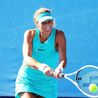 13-1-14. Australian Open.Womens Singles Round 1. Day 1. Shahar Peer (ISR) lost to Monica Niculescu (ROU) 4-6 1-6.  Photo: Peter Haskin
