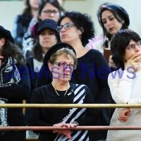 16-6-14. Melbourne communal solidarity event. More than 400 people attended a meeting and prayers at Caulfield Shul to show solidarity for the three kidnapped Israeli teenagers. Photo: Peter Haskin