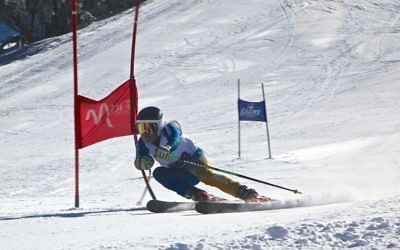 Ben Brill swerves past a
gate in the Buller Cup.