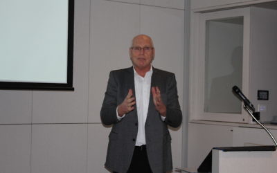 Major-General Jim Molan addresses the NSW Jewish Board of Deputies plenum.