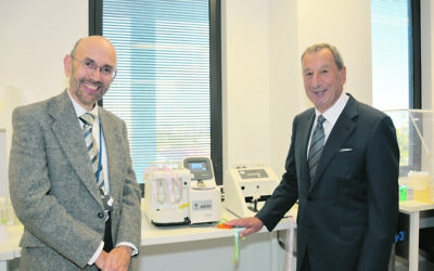 Prof Leslie Burnett (left) with former Wolper president David Golovsky.