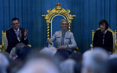Linda Dessau is (centre) is proclaimed Governor of Victoria and sworn into office at an official ceremony at Government House in Melbourne, Wednesday, July 1, 2015. (AAP Image/Tracey Nearmy)