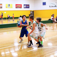13-2-16. Maccabi Junior Basketball. Maccabi U 12 Spurs def Chadstone Frogs 19-16. Photo: Peter Haskin