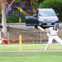 13-3-16. Maccabi U 15 cricket grand final day 1 at Pinewood Oval. Photo: Peter Haskin 13-3-16. Maccabi U 15 cricket grand final day 1 at Pinewood Oval. Photo: Peter Haskin