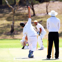 6-3-16. Maccabi Cricket Third XI fielding. Semi final against Parkville at Flemington Rd Oval. Photo: Peter Haskin