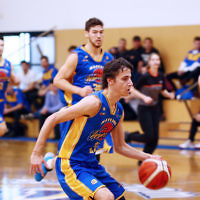 22-5-16. Maccabi Warriors lost to Pakenham Warriors 71 - 82 at Bialik Stadium. Ben Polonsky. Photo: Peter Haskin 22-5-16. Maccabi Warriors lost to Pakenham Warriors 71 - 82 at Bialik Stadium. Ben Polonsky. Photo: Peter Haskin