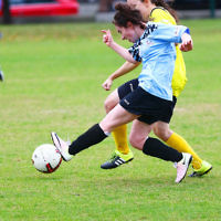 5-6-16. North Caulfield Maccabi Women FC def South Springvale 4 - 0 at Caulfield Park. Photo: Peter Haskin