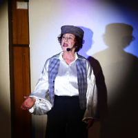 18-6-16. Balaganeyden - a Polish Yiddish Cabaret night. Kadimah Hall. Avremi the pick pocket performed by Evelyn Krape. Photo: Peter Haskin